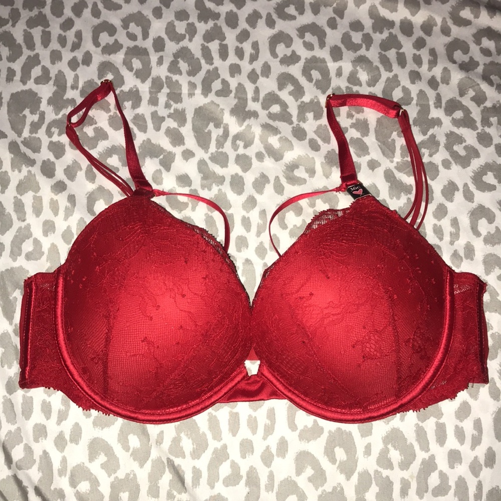 Victoria’s Secret Red lace Push-up bra